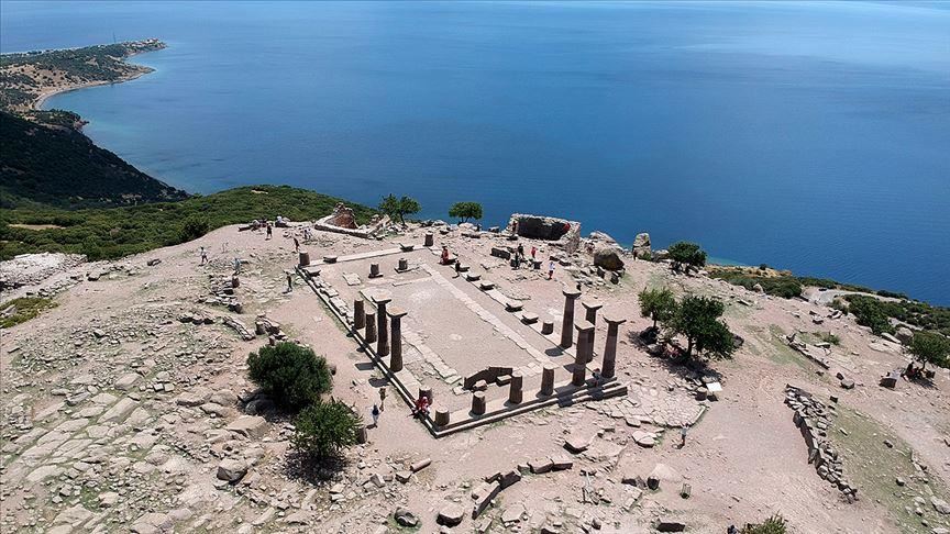 Assos